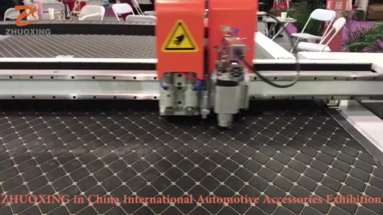 Cortador de velocidad de fibra de algodón y nailon Bobina de PVC Alfombrilla de suelo de coche Máquina de corte de alfombrilla de maletero CNC Piel de oveja Alfombra de poliéster Fabricación de cubiertas de asientos Transportador de alimentación automática